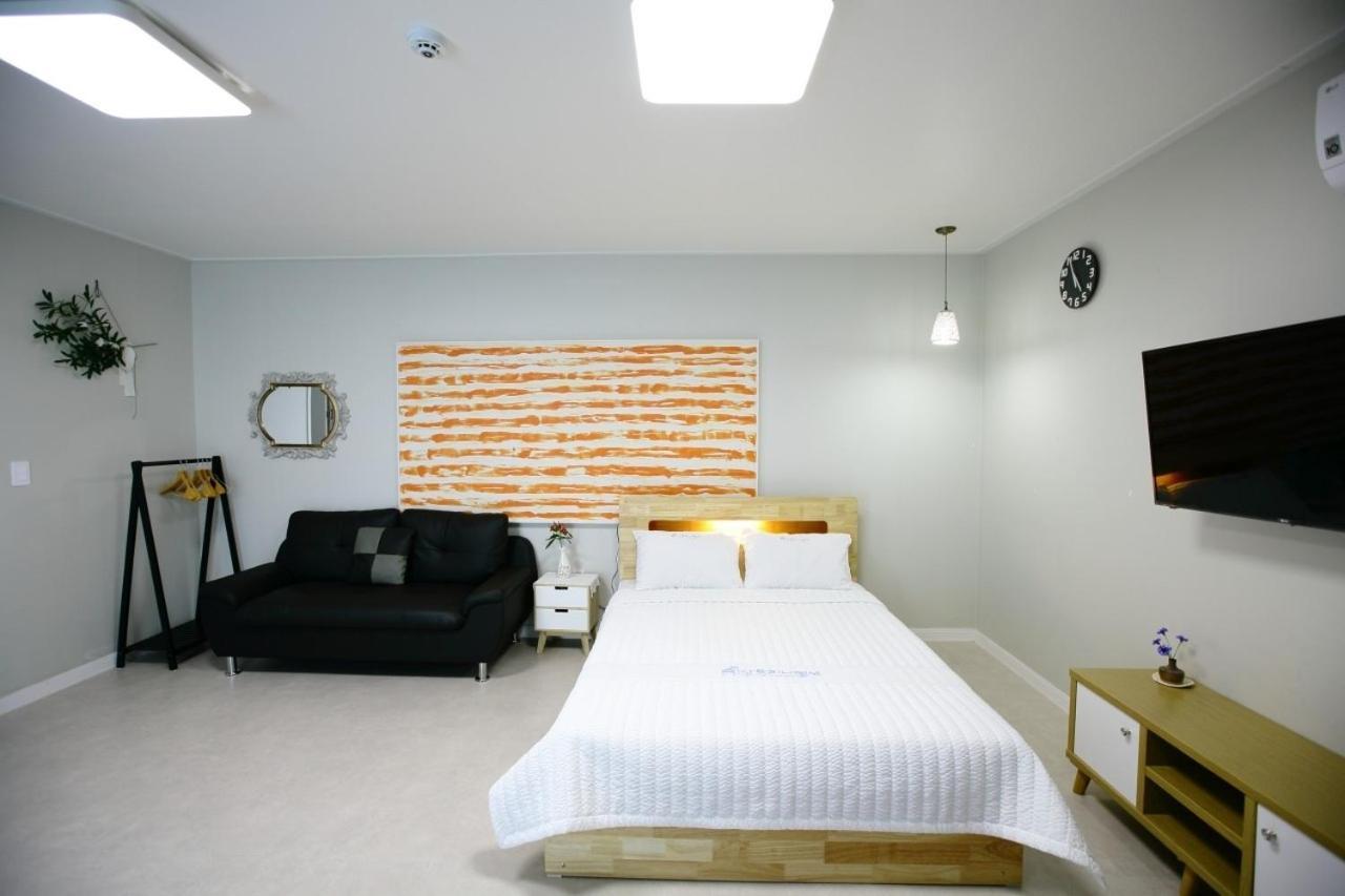 Damyang Thirasia Pension Экстерьер фото